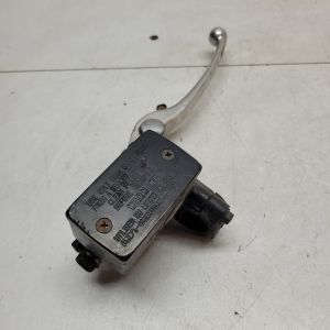 Suzuki – BURGMAN AN650 – 2000 à 2006 – Maître cylindre de frein arrière