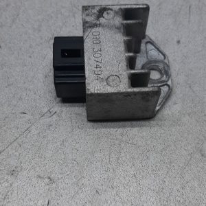 Peugeot – TWEET 50 – 2011 à 2017 – Régulateur de tension