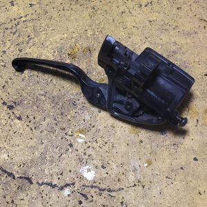 BMW R 1200 RT 2005 a 2007 Maitre cylindre dembrayage 1 1 300x300 - BMW - R 1200 RT - 2005 à 2007 - Maître cylindre d'embrayage