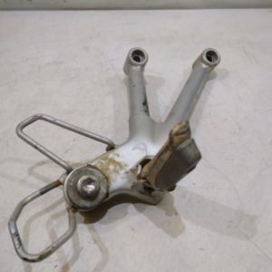 Suzuki – BANDIT GSF600N – 2000 à 2004 – Platine repose pied